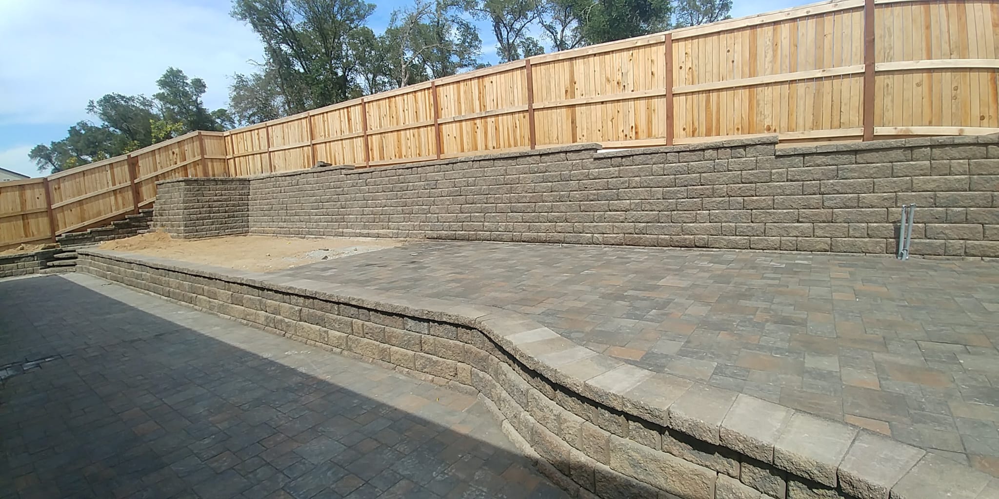 Retaining wall